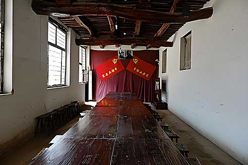 西柏坡七屆二中全會精神