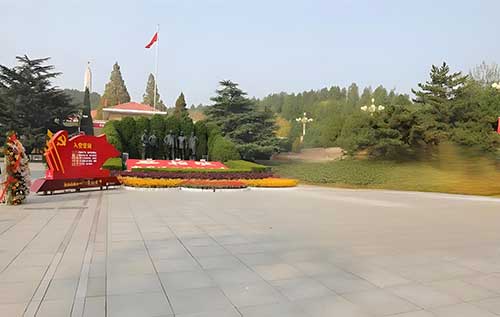 西柏坡紅色基地“泥土墻前的沉思”教學環節 西柏坡紅色基地“泥土墻前的沉思”教學環節